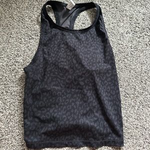 Women’s workout tank top